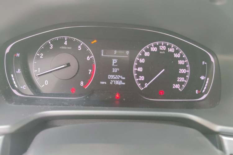 Used Honda Inspire 2019 260TURBO Elegant Edition China VI Emission Standard Odometer Close Up