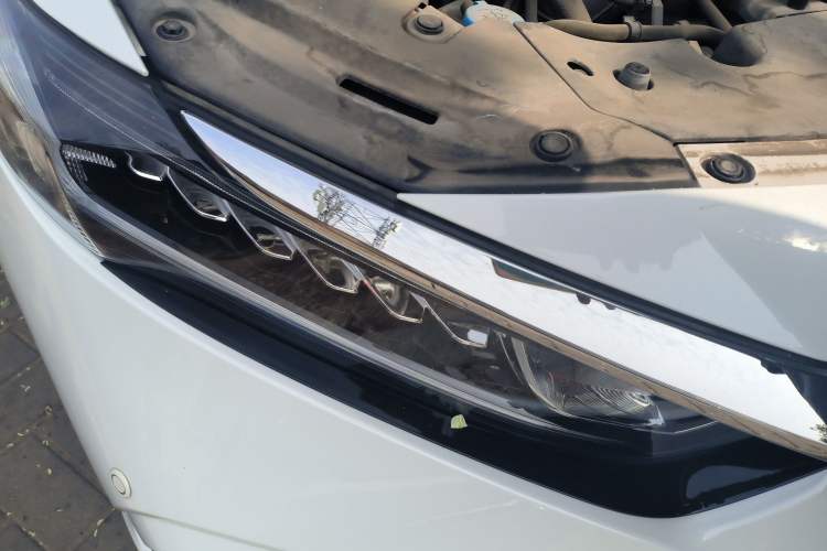 Used Honda Inspire 2019 260TURBO Elegant Edition China V Emission Standard Right Front Headlight