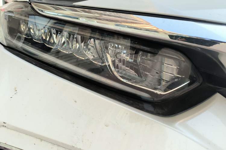Used Honda Inspire 2019 260TURBO Elegant Edition China V Standard Right Front Headlight