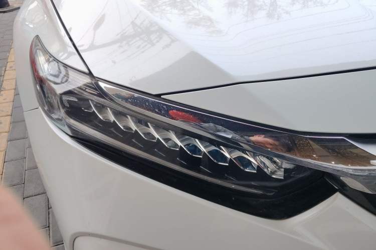 Used Honda Inspire 2019 Rui·Hybrid 2.0L Jingya Edition China VI Right Front Headlight