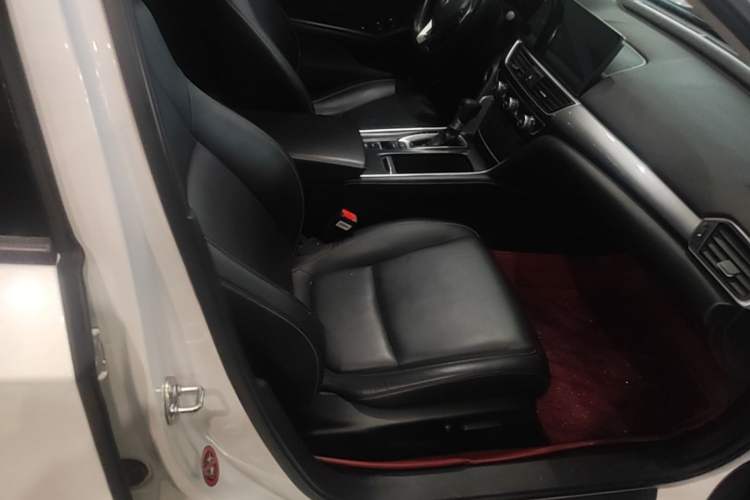 Used Honda Inspire 2019 260TURBO Elegant Edition China VI Emission Standard Right Front Seat