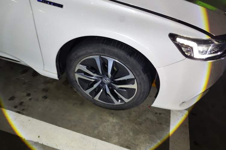 Used Honda Inspire 2019 Rui·Hybrid 2.0L Jingya Edition China VI Right Front Wheel Hub