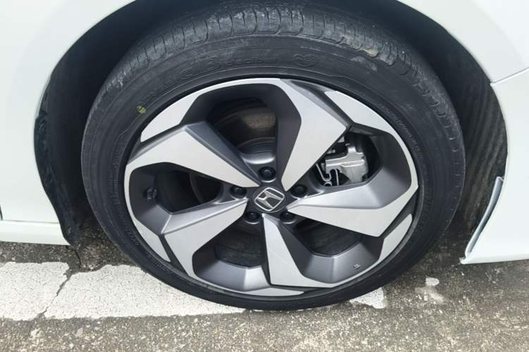 Used Honda Inspire 2019 Rui·Hybrid 2.0L Jing Shang Edition China VI Right Front Wheel Hub