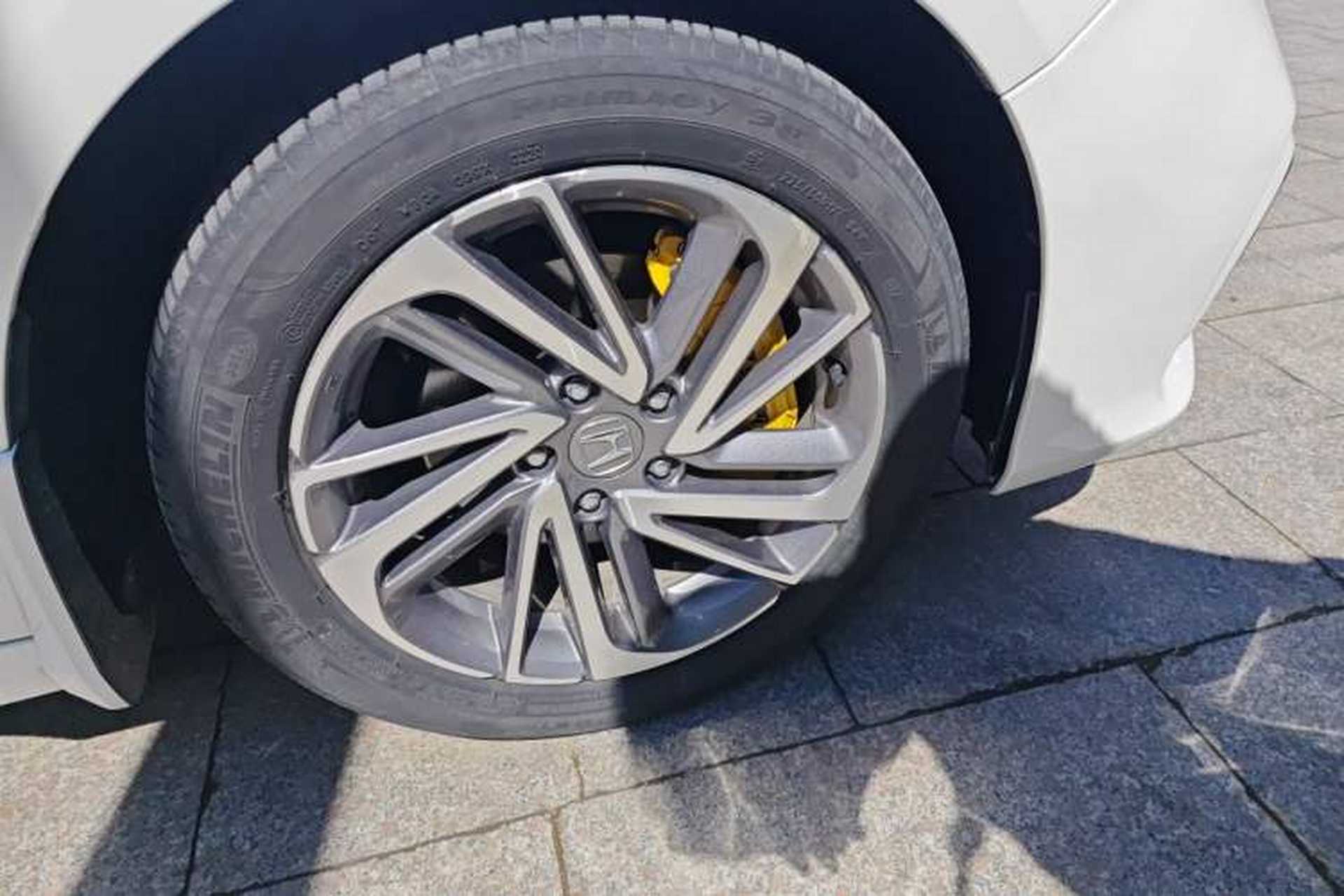 Used Honda Inspire 2019 260TURBO Jingyue Edition China VI Right Front Wheel Hub