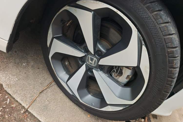 Used Honda Inspire 2019 Rui·Hybrid 2.0L Jing Shang Edition China VI Right Front Wheel Hub