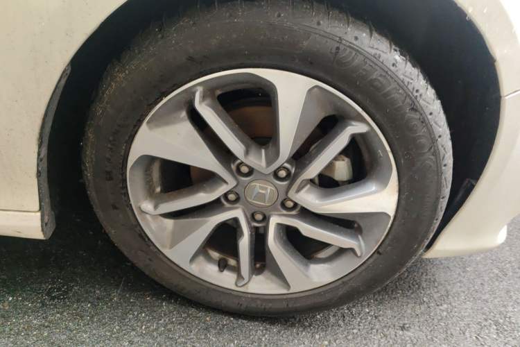 Used Honda Inspire 2019 260TURBO Jingyue Edition China VI Right Front Wheel Hub
