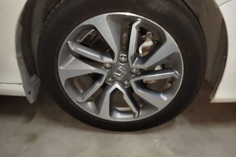 Used Honda Inspire 2019 260TURBO Elegant Edition China VI Emission Standard Right Front Wheel Hub