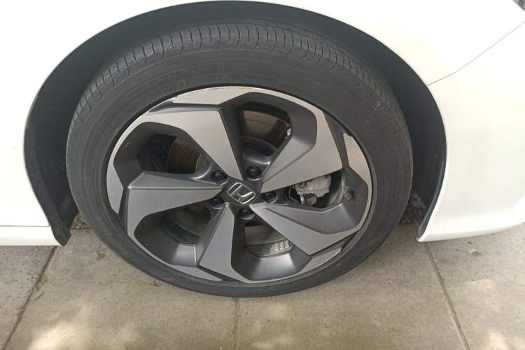 Used Honda Inspire 2019 Rui Hybrid 2.0L Jing Shang Edition China V Emission Standard Right Front Wheel Hub