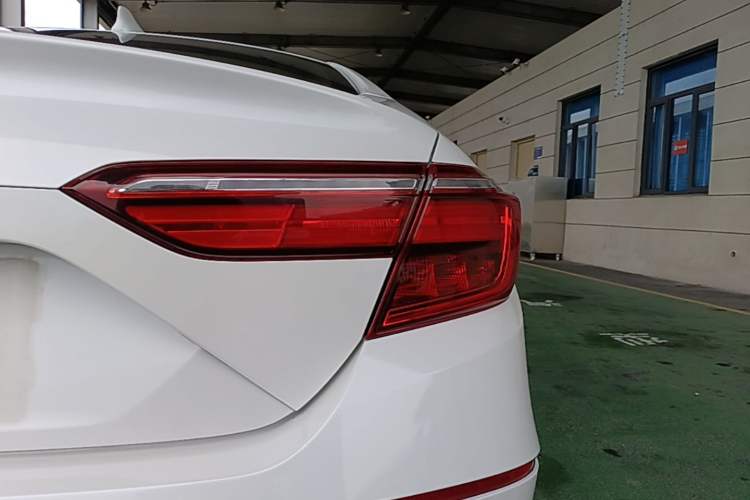 Used Honda Inspire 2019 260TURBO Elegant Edition China VI Emission Standard Right Rear Taillight