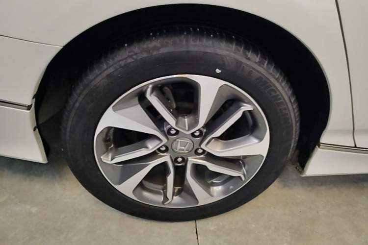 Used Honda Inspire 2019 260TURBO Jingyue Edition China VI Right Rear Wheel Hub