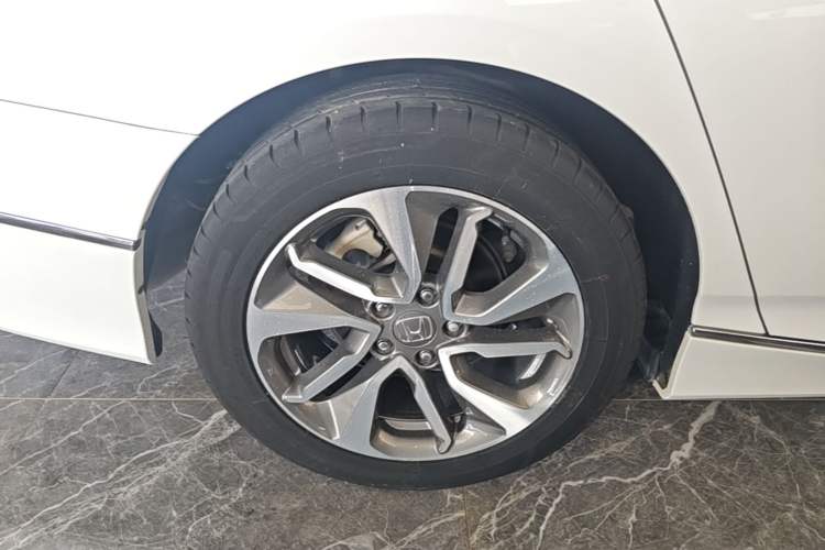 Used Honda Inspire 2019 260TURBO Elegant Edition China VI Emission Standard Right Rear Wheel Hub