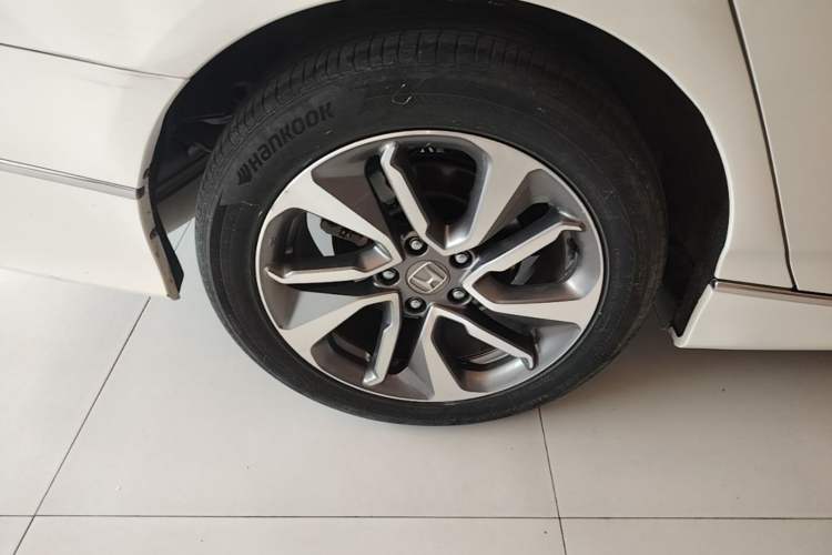 Used Honda Inspire 2019 260TURBO Elegant Edition China VI Emission Standard Right Rear Wheel Hub