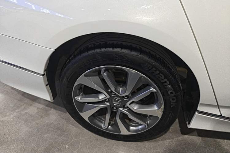 Used Honda Inspire 2019 260TURBO Elegant Edition China VI Emission Standard Right Rear Wheel Hub