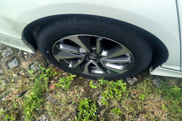 Used Honda Inspire 2019 260TURBO Jingyue Edition China VI Right Rear Wheel Hub