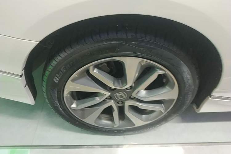 Used Honda Inspire 2019 260TURBO Elegant Edition China VI Emission Standard Right Rear Wheel Hub