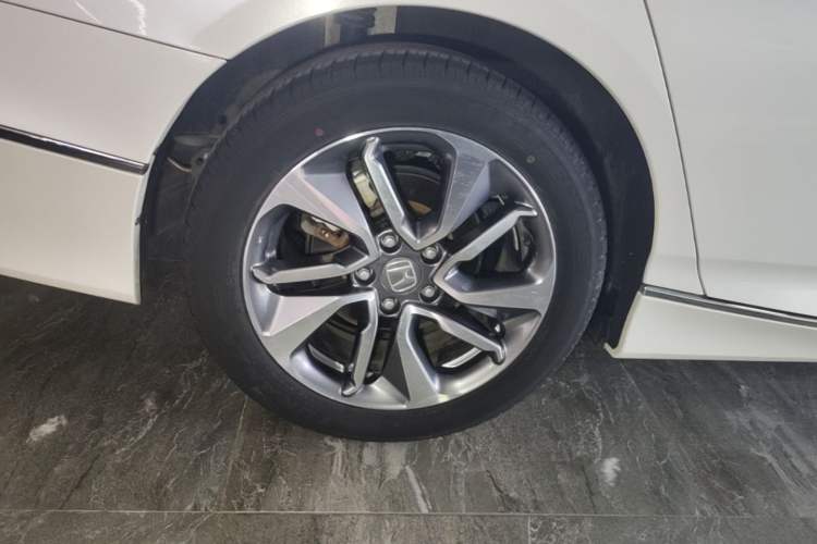 Used Honda Inspire 2019 260TURBO Elegant Edition China VI Emission Standard Right Rear Wheel Hub