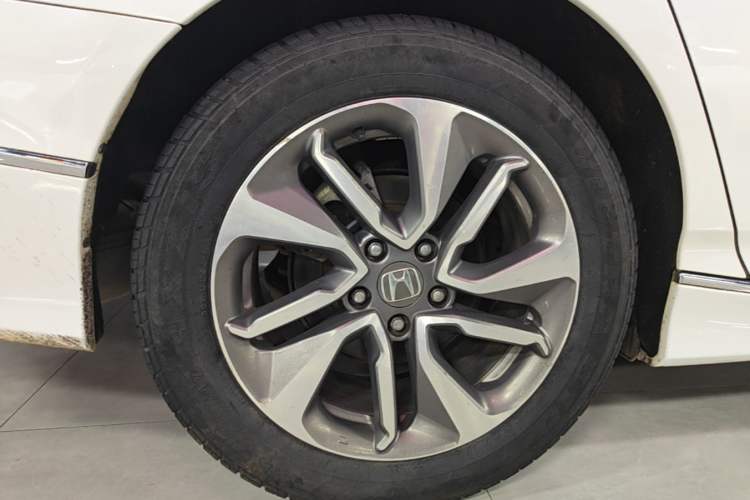 Used Honda Inspire 2019 260TURBO Elegant Edition China VI Emission Standard Right Rear Wheel Hub
