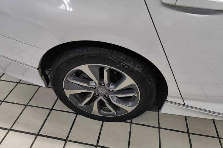 Used Honda Inspire 2019 260TURBO Elegant Edition China VI Emission Standard Right Rear Wheel Hub