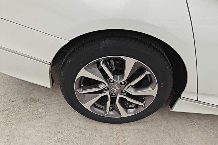 Used Honda Inspire 2019 260TURBO Elegant Edition China VI Emission Standard Right Rear Wheel Hub