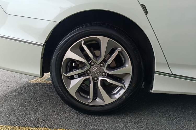 Used Honda Inspire 2019 260TURBO Elegant Edition China VI Emission Standard Right Rear Wheel Hub