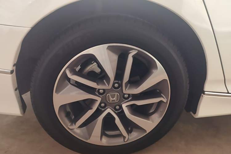 Used Honda Inspire 2019 260TURBO Elegant Edition China VI Emission Standard Right Rear Wheel Hub