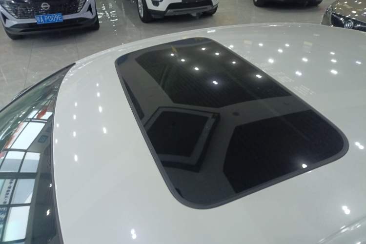 Used Honda Inspire 2019 260TURBO Elegant Edition China VI Emission Standard Roof