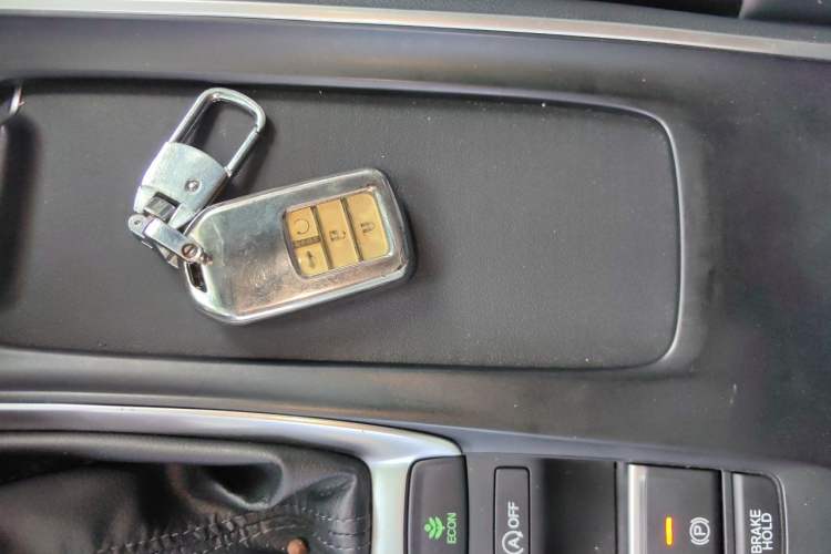 Used Honda Inspire 2019 260TURBO Elegant Edition China VI Emission Standard Vehicle Key