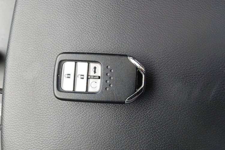 Used Honda Inspire 2019 260TURBO Elegant Edition China VI Emission Standard Vehicle Key