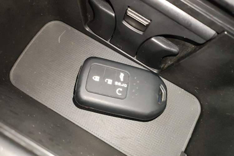 Used Honda Inspire 2019 260TURBO Elegant Edition China VI Emission Standard Vehicle Key