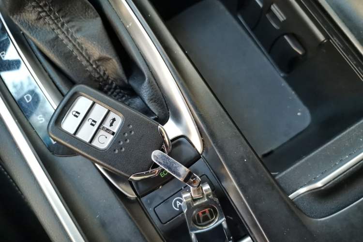 Used Honda Inspire 2019 260TURBO Elegant Edition China VI Emission Standard Vehicle Key