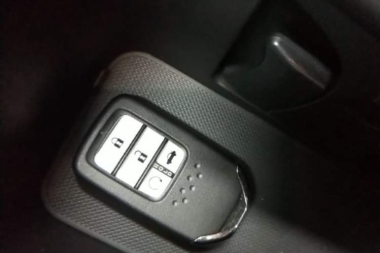 Used Honda Inspire 2019 260TURBO Elegant Edition China VI Emission Standard Vehicle Key