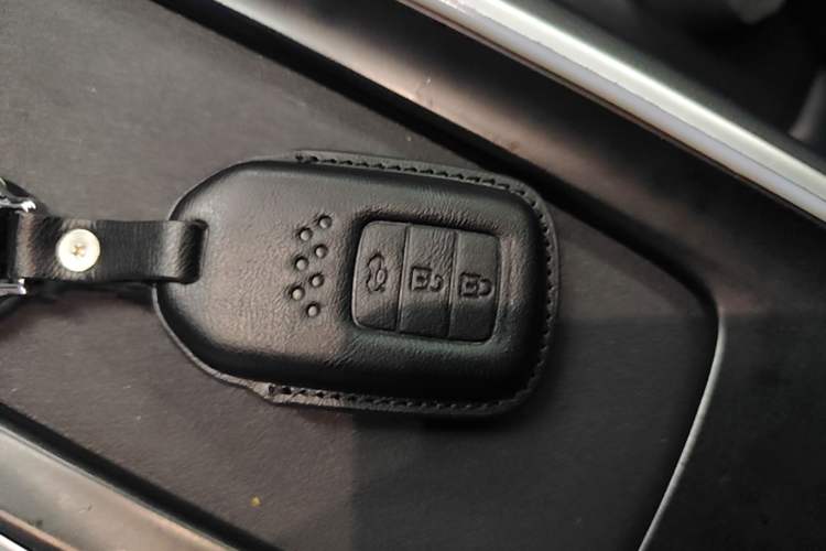 Used Honda Inspire 2019 260TURBO Elegant Edition China VI Emission Standard Vehicle Key