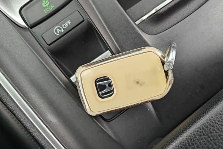 Used Honda Inspire 2019 260TURBO Elegant Edition China VI Emission Standard Vehicle Key