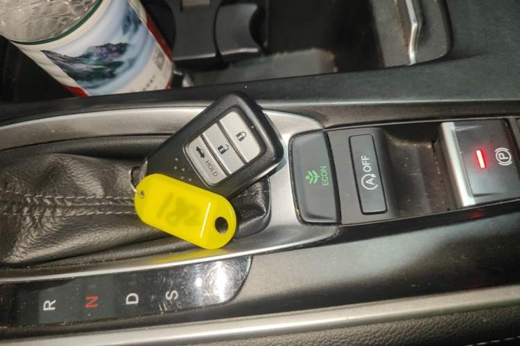 Used Honda Inspire 2019 260TURBO Elegant Edition China VI Emission Standard Vehicle Key