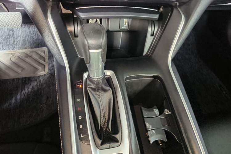 Used Honda Inspire 2019 260TURBO Elegant Edition China V Emission Standard Gear Lever