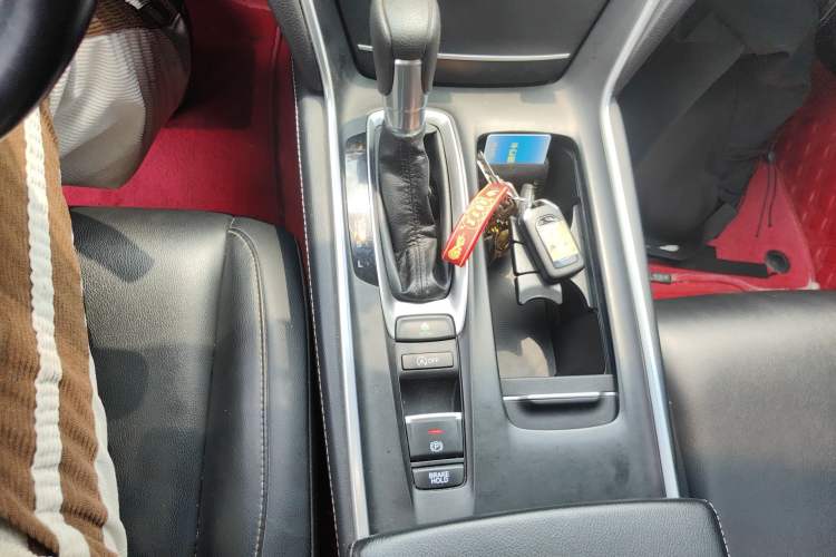 Used Honda Inspire 2019 260TURBO Elegant Edition China VI Emission Standard Gear Lever