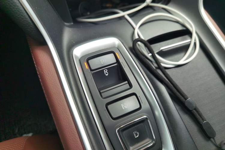 Used Honda Inspire 2019 Xing·Hybrid 2.0L Jingyue Version China V Gear Lever