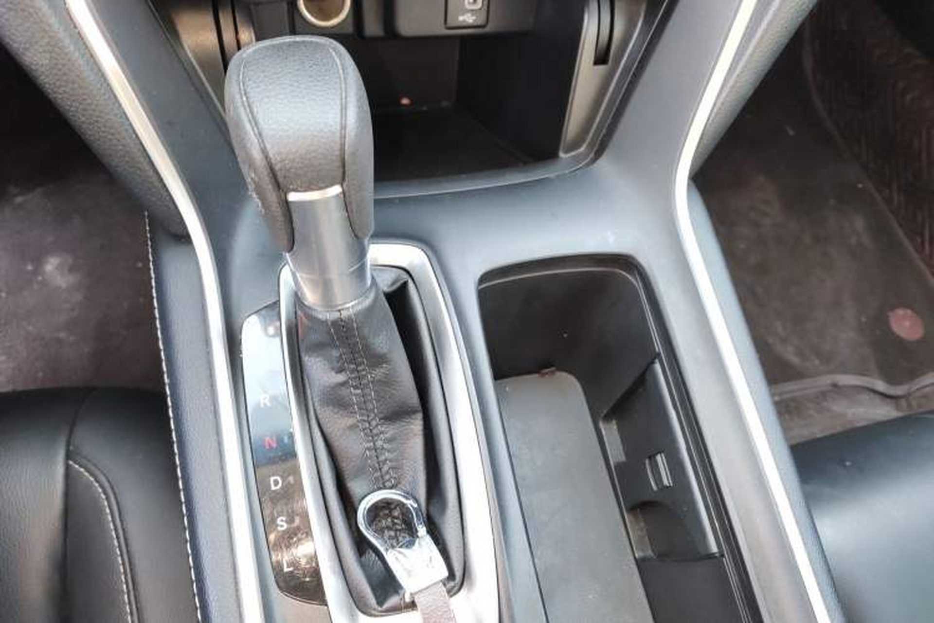 Used Honda Inspire 2019 260TURBO Elegant Edition China VI Emission Standard Gear Lever