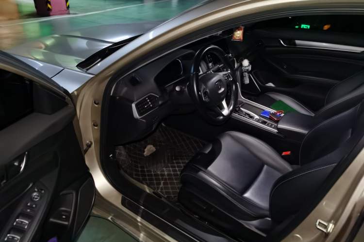 Used Honda Inspire 2019 260TURBO Elegant Edition China VI Emission Standard Interior 3