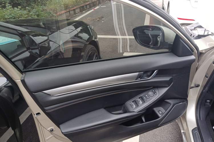 Used Honda Inspire 2019 260TURBO Elegant Edition China VI Emission Standard Left Front Door Interior