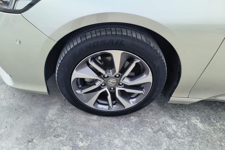 Used Honda Inspire 2019 260TURBO Elegant Edition China VI Emission Standard Left Front Wheel Hub