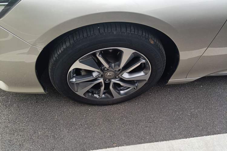 Used Honda Inspire 2019 260TURBO Elegant Edition China VI Emission Standard Left Front Wheel Hub