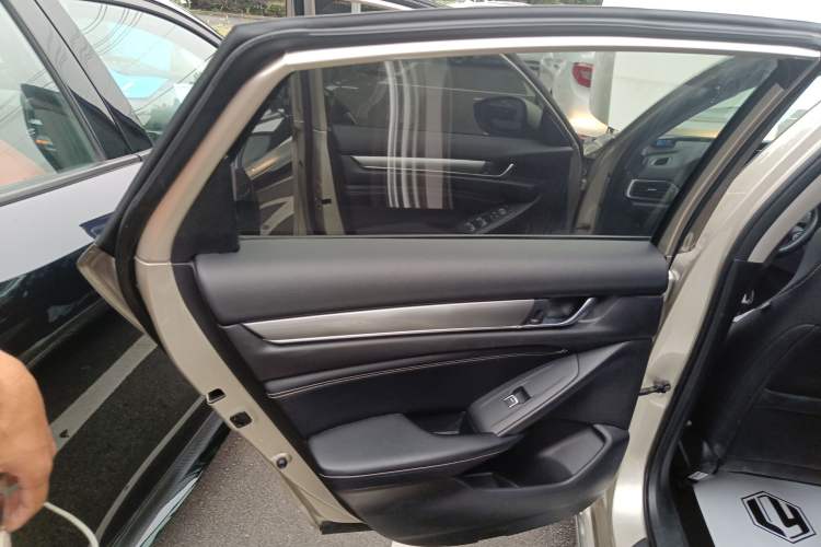 Used Honda Inspire 2019 260TURBO Elegant Edition China VI Emission Standard Left Rear Door Interior