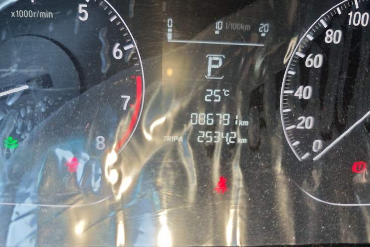 Used Honda Inspire 2019 260TURBO Elegant Edition China VI Emission Standard Odometer Close Up