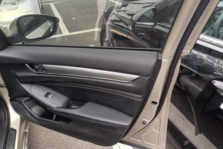 Used Honda Inspire 2019 260TURBO Elegant Edition China VI Emission Standard Right Front Door Interior