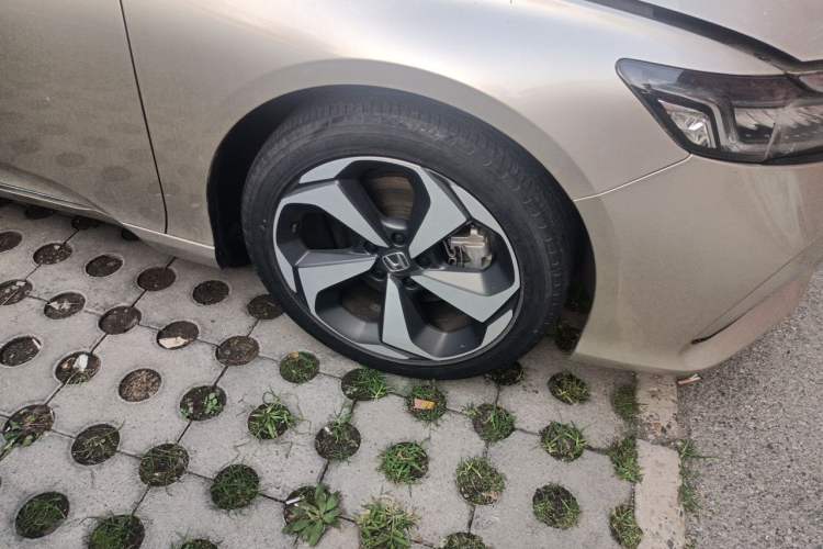 Used Honda Inspire 2019 Rui·Hybrid 2.0L Jing Shang Edition China VI Right Front Wheel Hub