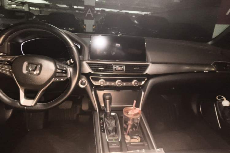 Used Honda Inspire 2022 260TURBO Elegant Edition Center Console