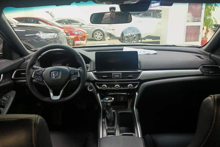 Used Honda Inspire 2022 260TURBO Elegant Edition Center Console