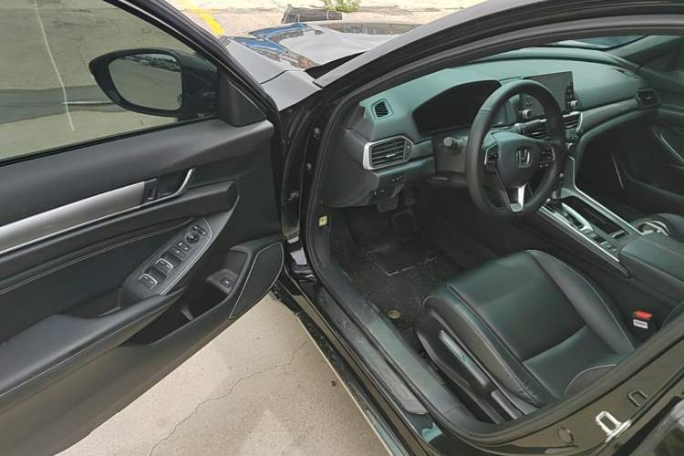 Used Honda Inspire 2022 260TURBO Elegant Edition Driver Seat