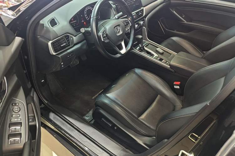 Used Honda Inspire 2022 260TURBO Elegant Edition Driver Seat